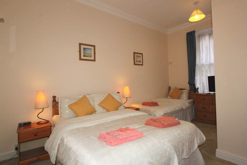 וויימות' Bourneville Hotel מראה חיצוני תמונה